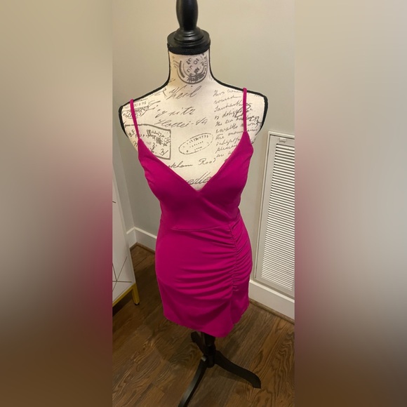Deep V Neck Pink Cutout Strappy Ruched Slit Dress Size 3 By Morgan & Co. - Picture 3 of 10